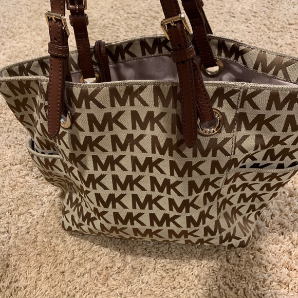 Michael Kors Tote Handbag - Picture 4 of 4